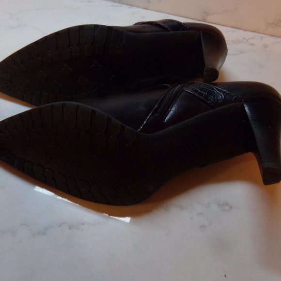 VIA SPIGA BLACK LEATHER BOOTIES SIZE 9M - Picture 2 of 5